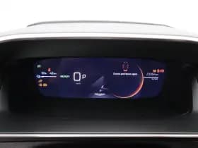 Peugeot e-2008 thumbnail 4