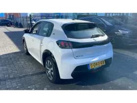 Peugeot e-208 thumbnail 3