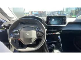 Peugeot e-208 thumbnail 6