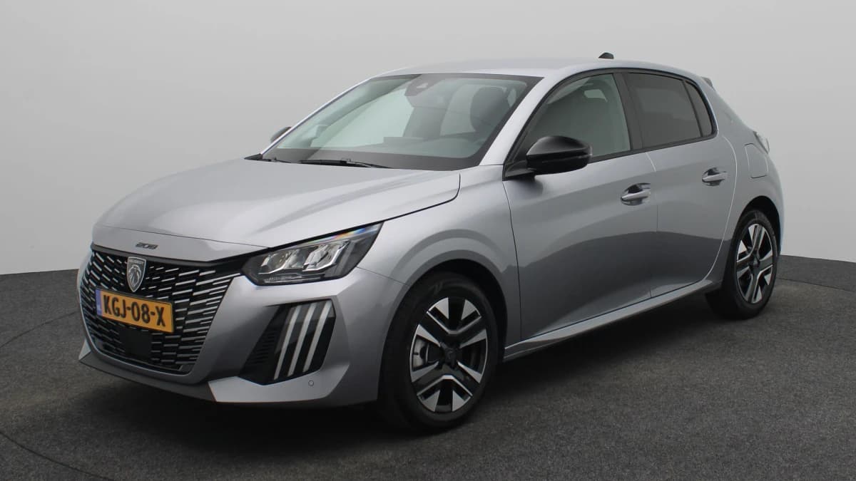 Peugeot 208 — foto 1