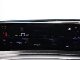 Peugeot e-3008 thumbnail 4