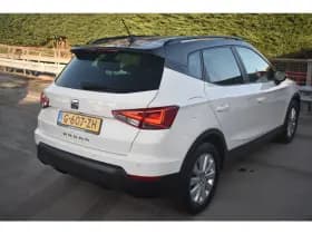 SEAT Arona thumbnail 4
