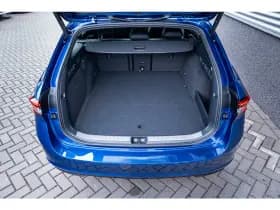 Škoda Superb thumbnail 11