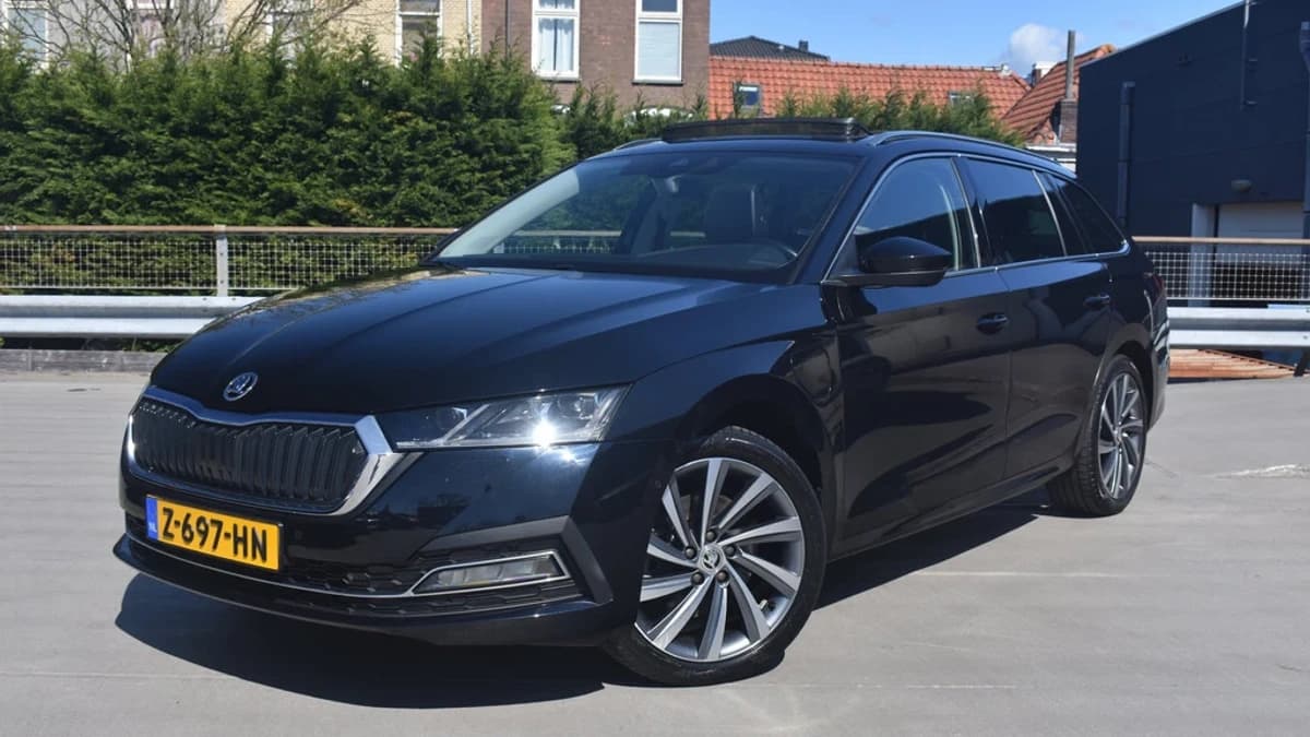 Škoda Octavia — foto 1
