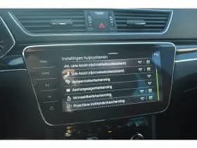 Škoda Superb thumbnail 37