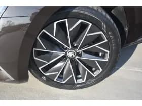 Škoda Superb thumbnail 5