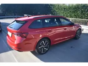Škoda Octavia thumbnail 3