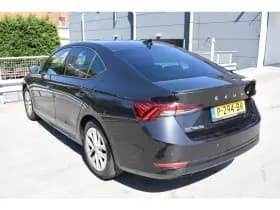 Škoda Octavia thumbnail 3