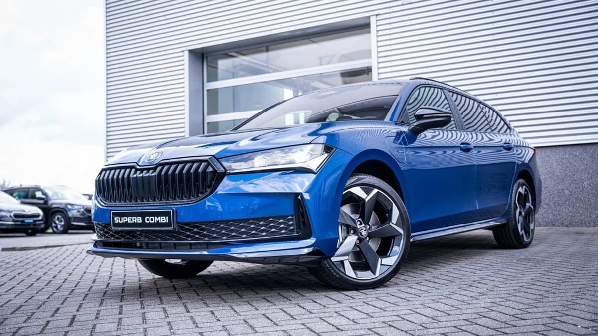 Škoda Superb — foto 1