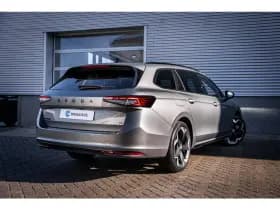 Škoda Superb thumbnail 14