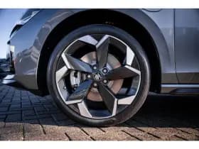 Škoda Superb thumbnail 8