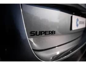 Škoda Superb thumbnail 11