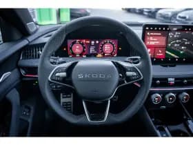Škoda Superb thumbnail 38