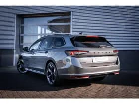 Škoda Superb thumbnail 10