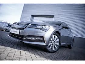 Škoda Superb thumbnail 2