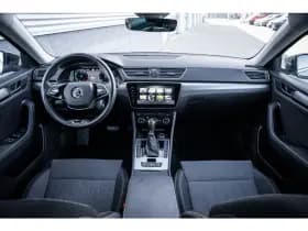 Škoda Superb thumbnail 21