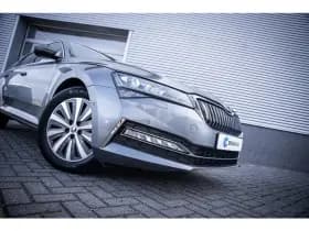 Škoda Superb thumbnail 6