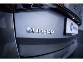 Škoda Superb thumbnail 9