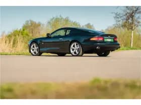 Aston Martin DB7 thumbnail 5