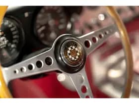 Jaguar E-Type thumbnail 13
