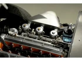 Jaguar E-Type thumbnail 20