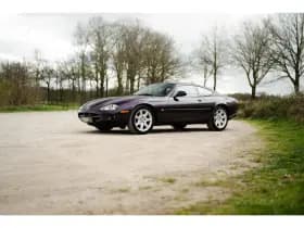 Jaguar XK8 thumbnail 2