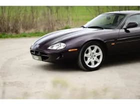 Jaguar XK8 thumbnail 3