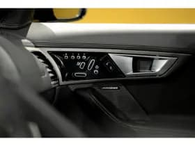 Jaguar F-Type thumbnail 39