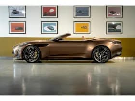 Aston Martin DB12 Volante thumbnail 3