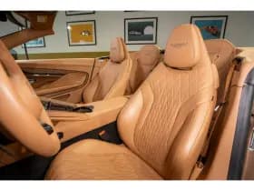 Aston Martin DB12 Volante thumbnail 23