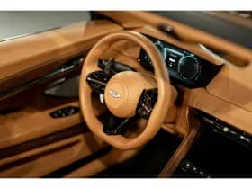 Aston Martin DB12 Volante thumbnail 27