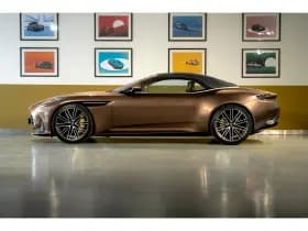 Aston Martin DB12 Volante thumbnail 4