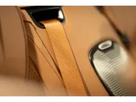 Aston Martin DB12 Volante thumbnail 38