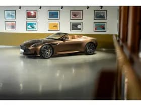 Aston Martin DB12 Volante thumbnail 8