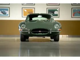 Jaguar E-Type thumbnail 2