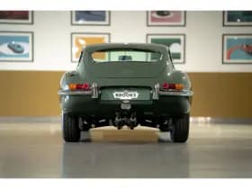 Jaguar E-Type thumbnail 24