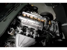 Jaguar E-Type thumbnail 43