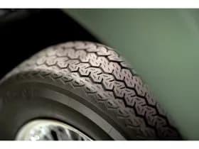 Jaguar E-Type thumbnail 58