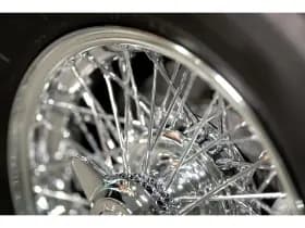Jaguar E-Type thumbnail 63