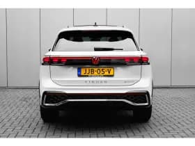 Volkswagen Tiguan thumbnail 4