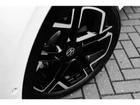 Volkswagen Tiguan thumbnail 7