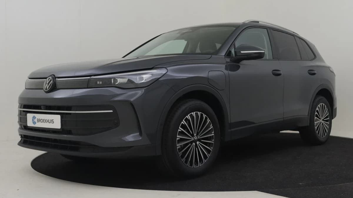 Volkswagen Tiguan — foto 1