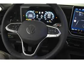 Volkswagen Tiguan thumbnail 11