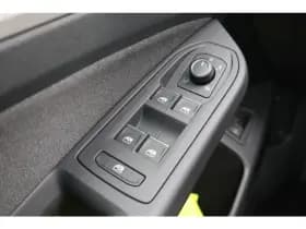 Volkswagen Golf thumbnail 14