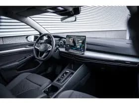 Volkswagen Golf thumbnail 36