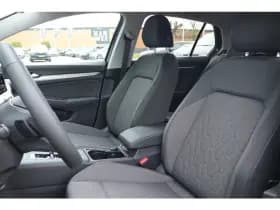 Volkswagen Golf thumbnail 13