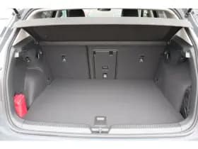 Volkswagen Golf thumbnail 30