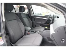 Volkswagen Golf thumbnail 11