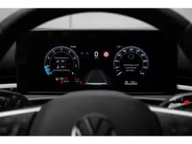 Volkswagen T-Roc thumbnail 11