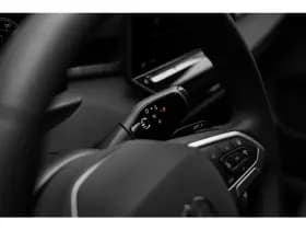 Volkswagen T-Roc thumbnail 13
